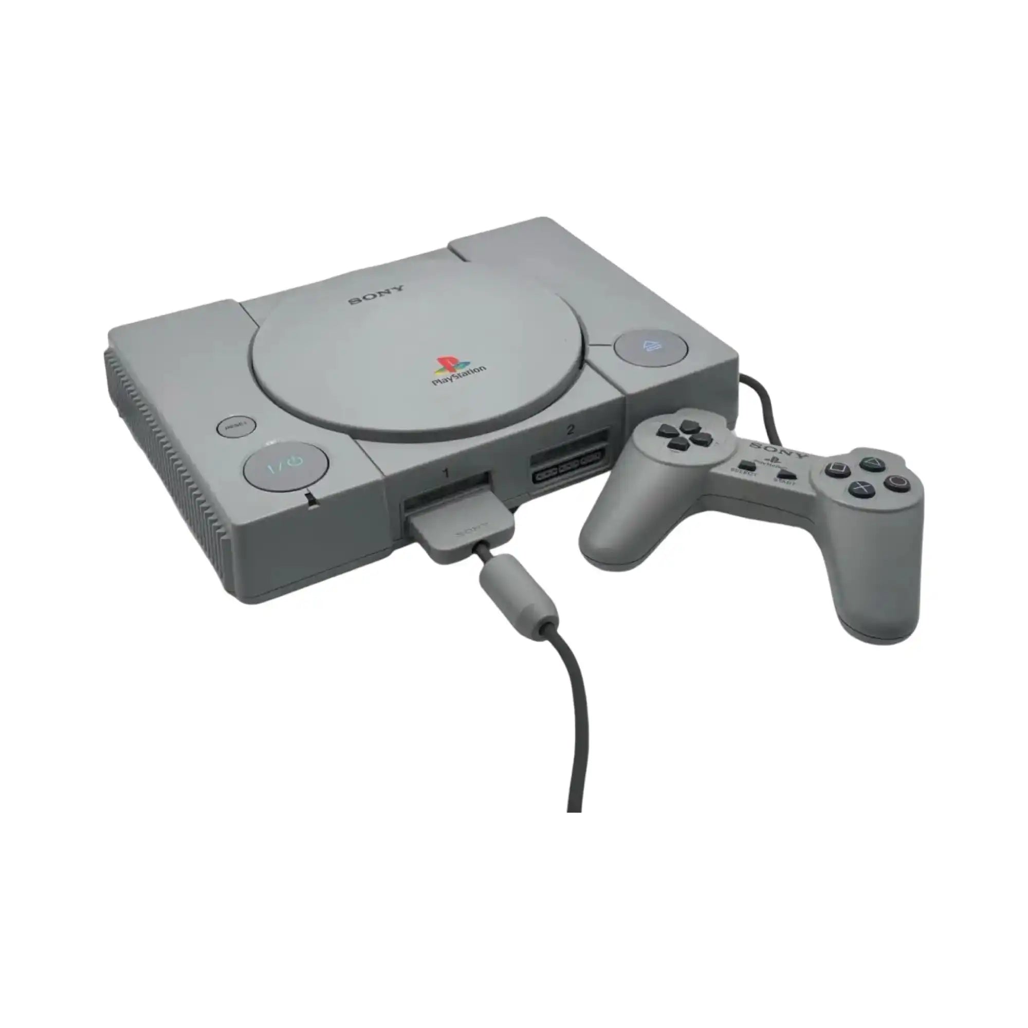 En grå Sony PlayStation-spillkonsoll med en tilkoblet kontroll.